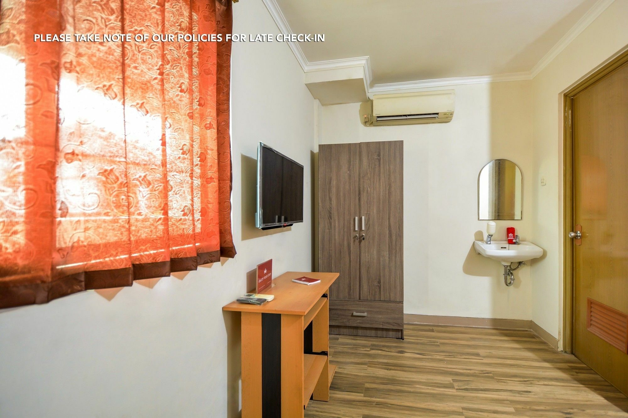 Zen Rooms Abuserin Fatmawati Cilandak (Jakarta) Exterior foto